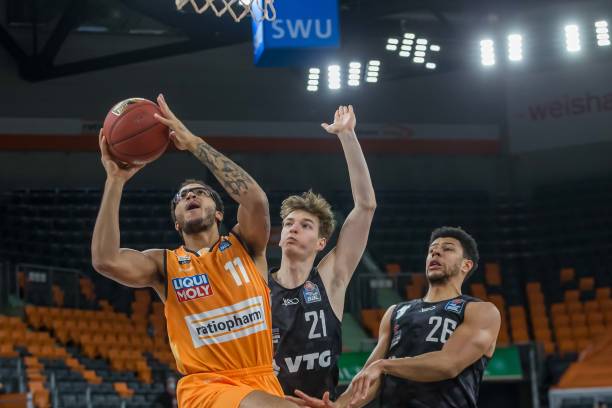 赛事中引发 赛事中引发