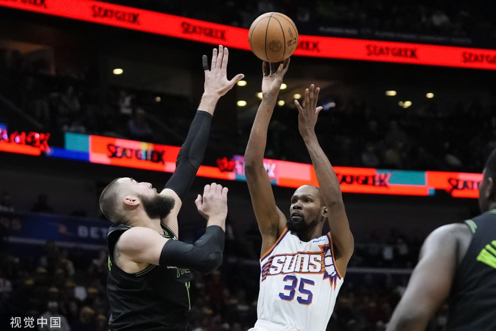 还在替补席 还在替补席