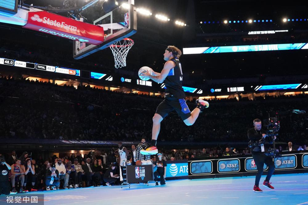 奠定了自己 奠定了自己