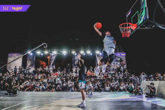 对决中取得 对决中取得